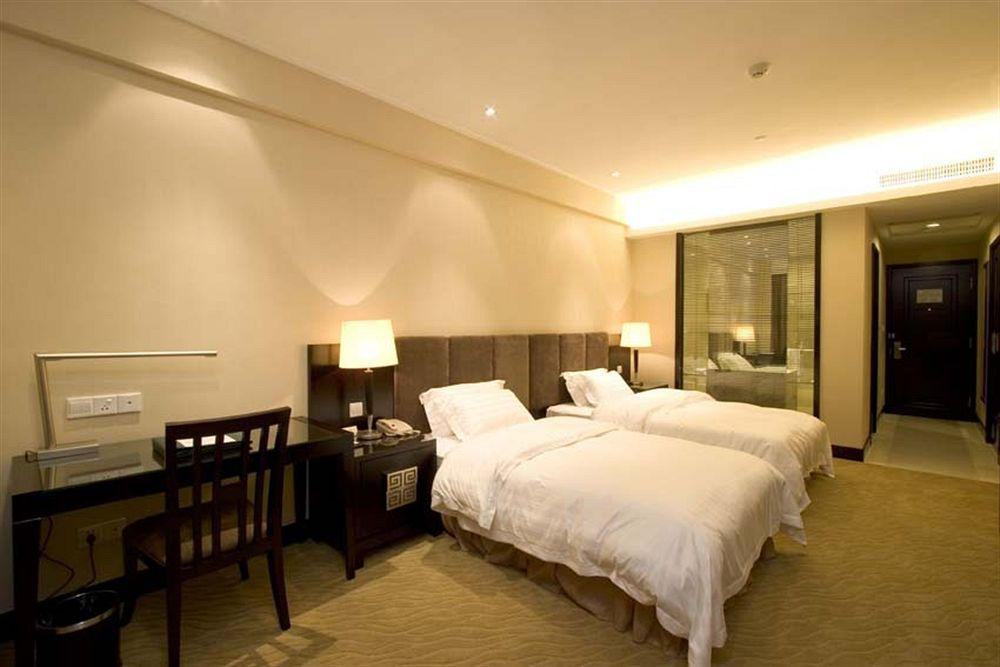 King Garden Hotel Guangzhou Room photo